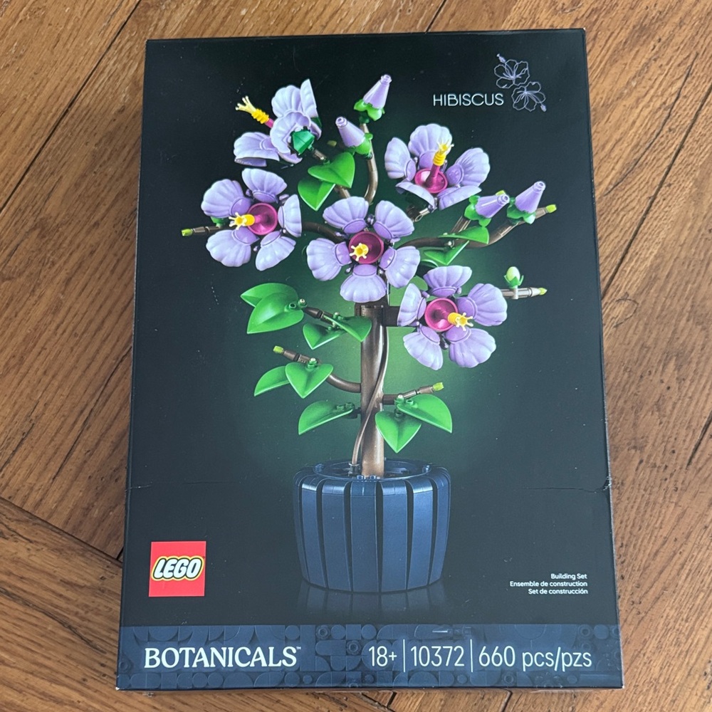 LEGO Botanicals Hibiscus Flower Building Set